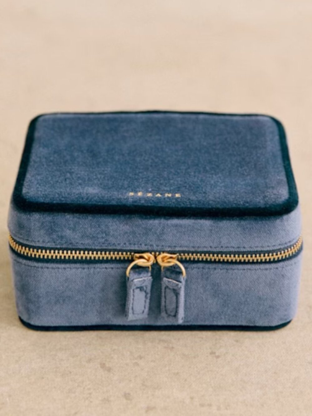 Sézane velvet jewellery box